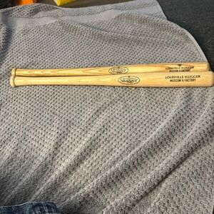 2 Mini Louisville Slugger Museum Baseball Bats